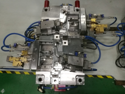 automotive mould